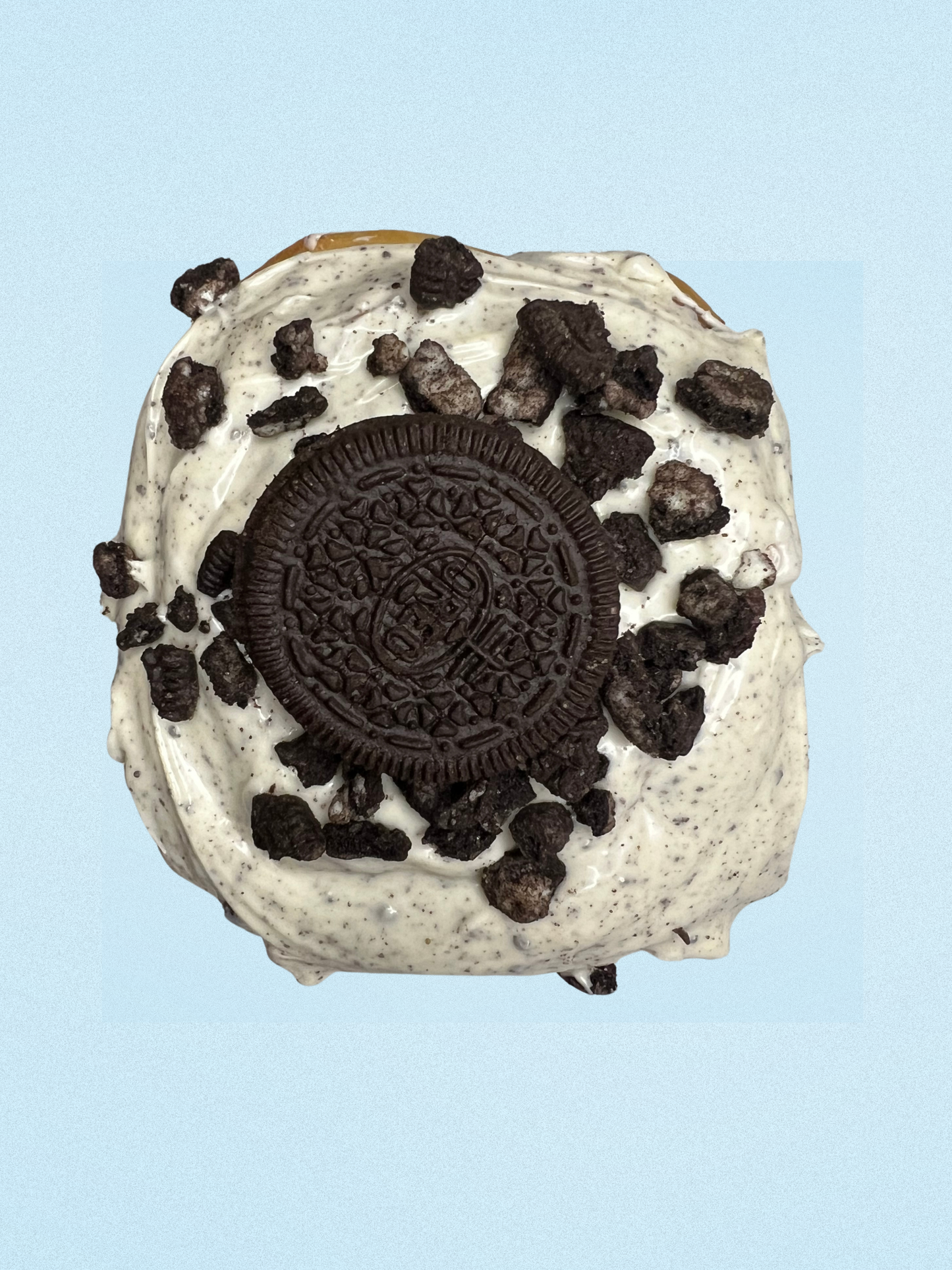 Oreo Cinnamon Roll