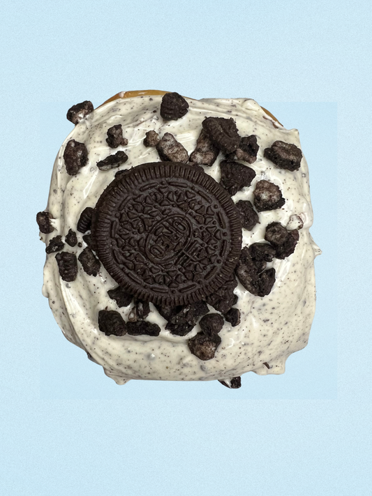 Oreo Cinnamon Roll