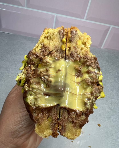 Pistachio and Nutella Stuffed Cookie