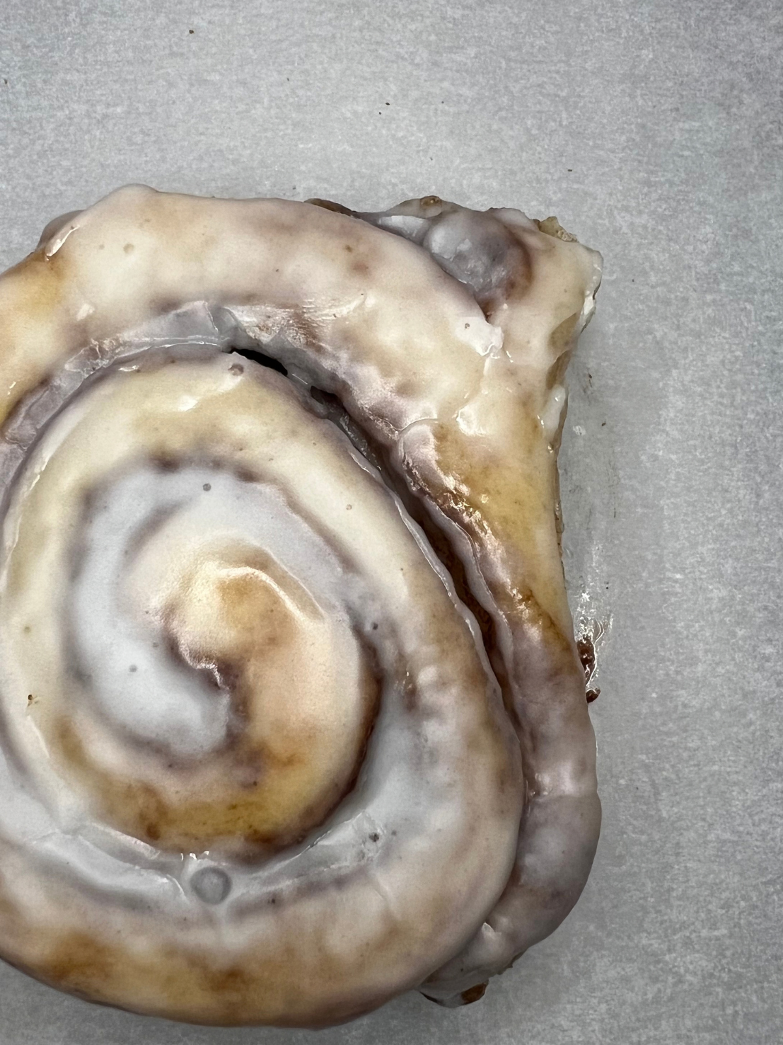 Glazed Cinnamon Roll - Box of 4